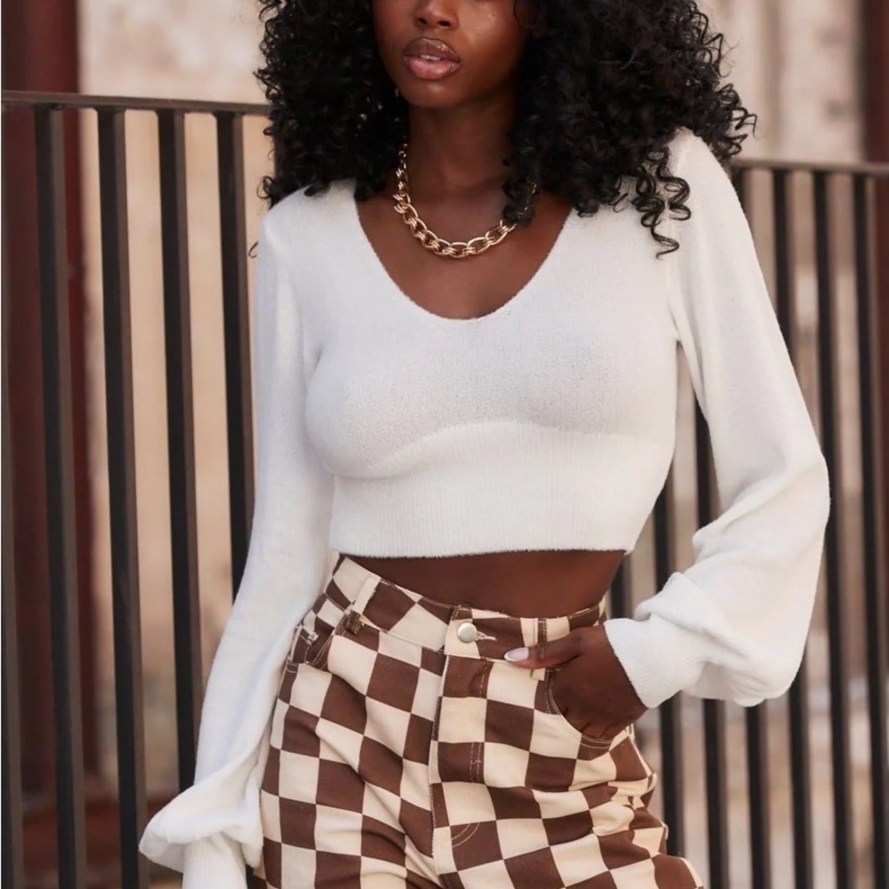 12th Tribe GINA WHITE BALLOON SLEEVE CROP SWEATER - Size M